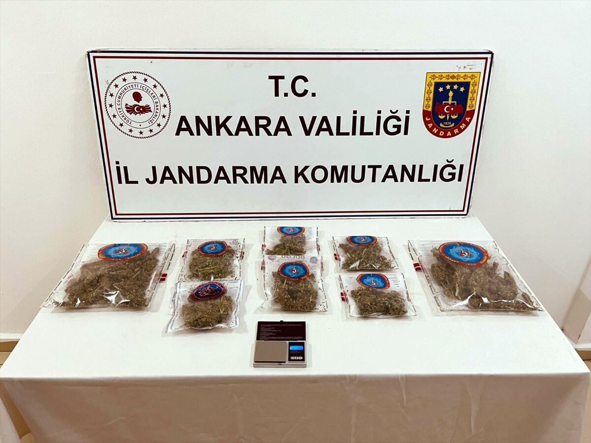 Ankara'da uyuşturucu operasyonlarında 4 şüpheli gözaltına alındı