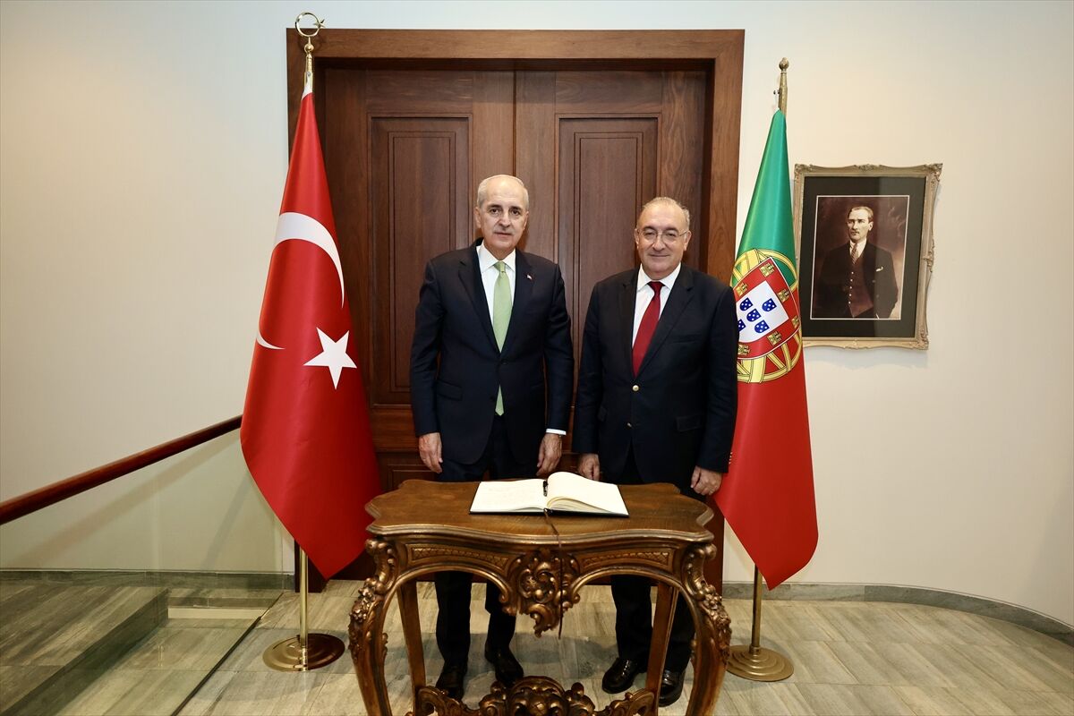 TBMM Başkanı Kurtulmuş, Türkiye'nin Lizbon Büyükelçiliğini ziyaret etti