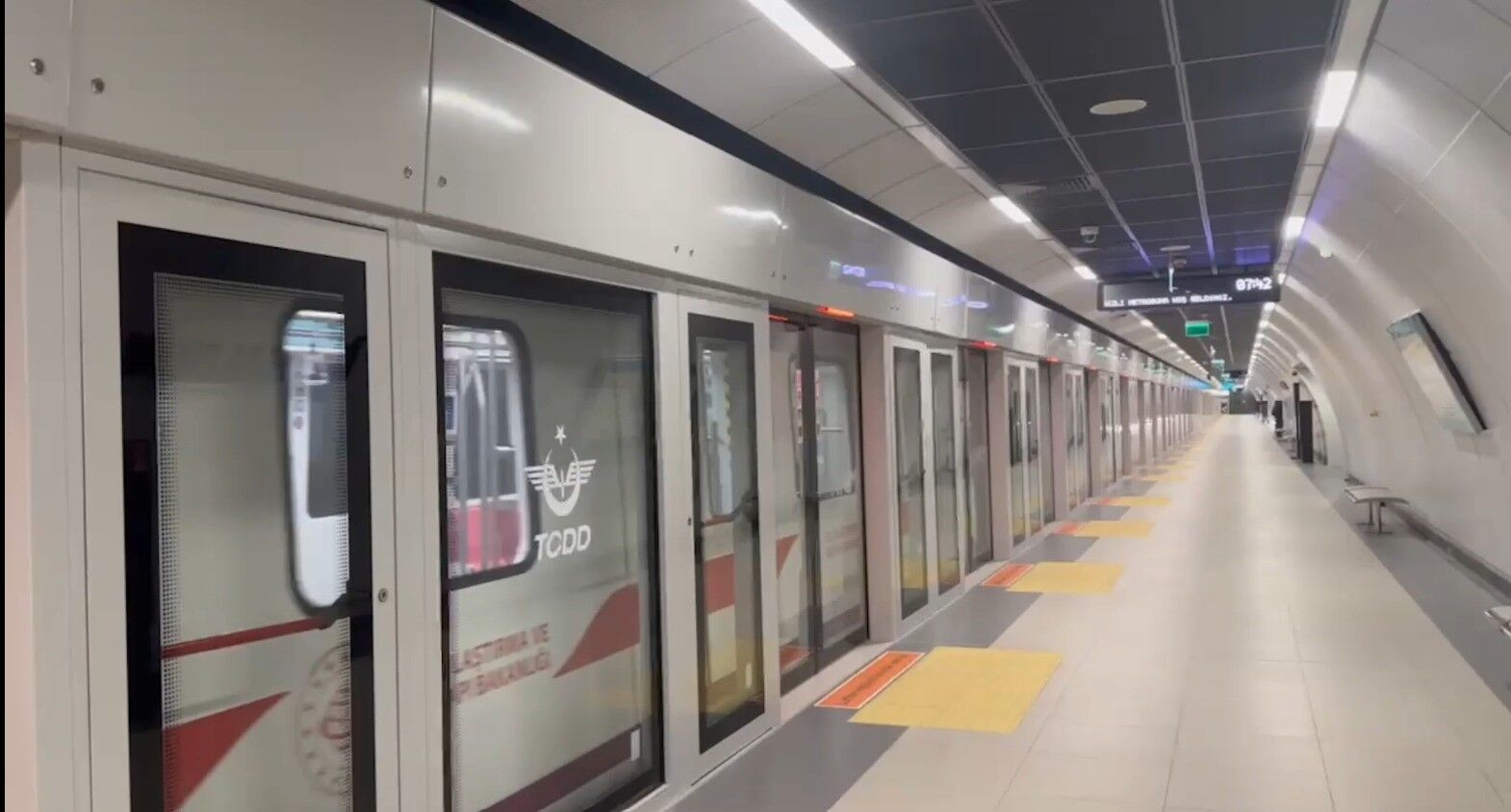 Bakan Uraloğlu, Gayrettepe-İstanbul Havalimanı-Halkalı Metro Hattı'nın yolcu verilerini paylaştı