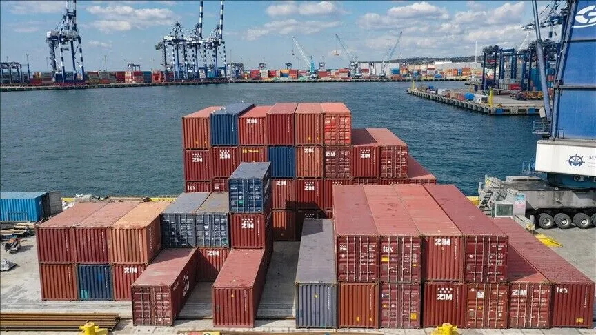 Türkiye komşularına 8 ayda 18,2 milyar dolarlık ihracat yaptı