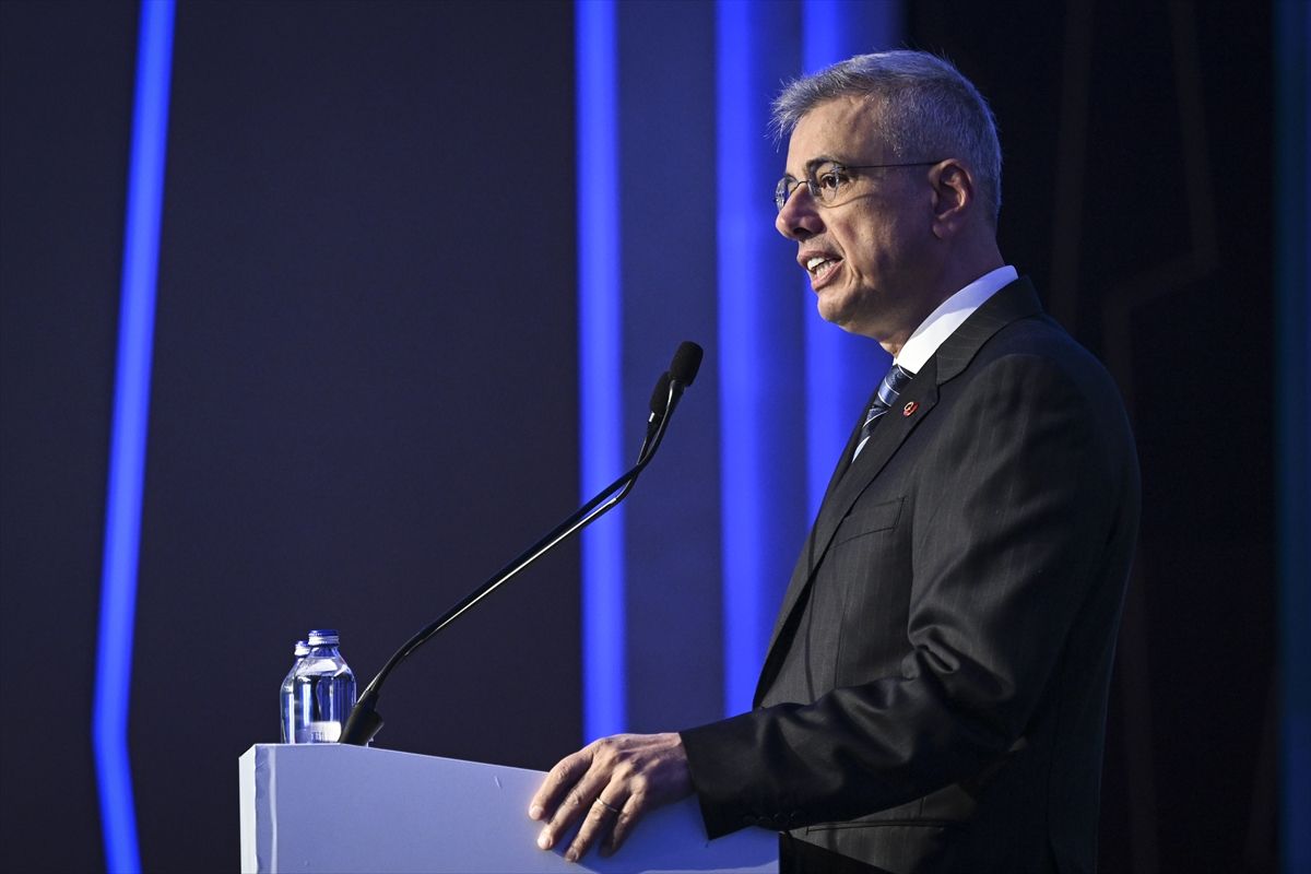 Sağlık Bakanı Memişoğlu, Tıp ve Adalet Sempozyumu'nda konuştu: