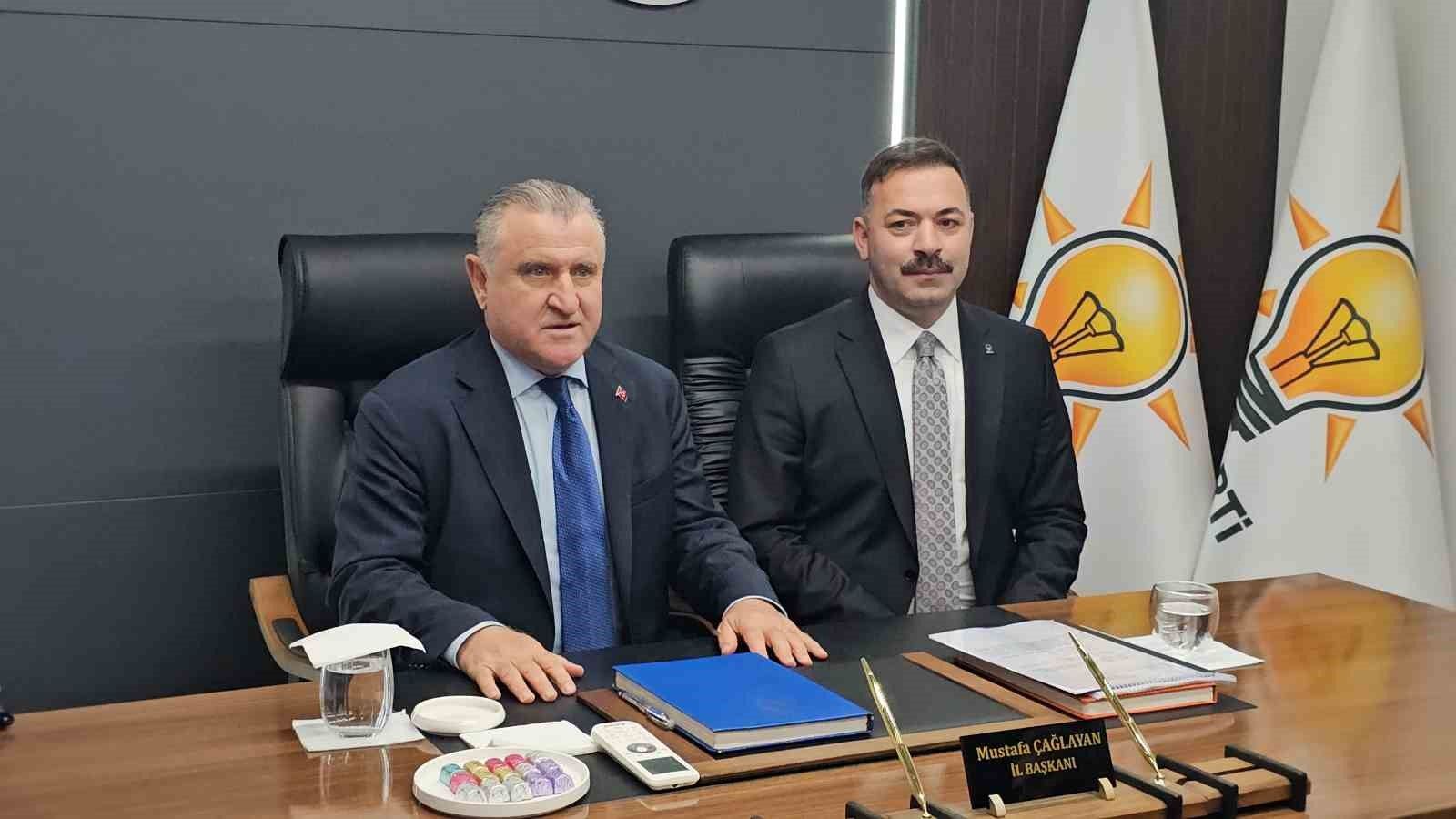 Bakan Aşkın Bak Zonguldak Valiliği ve AK Parti'yi ziyaret etti