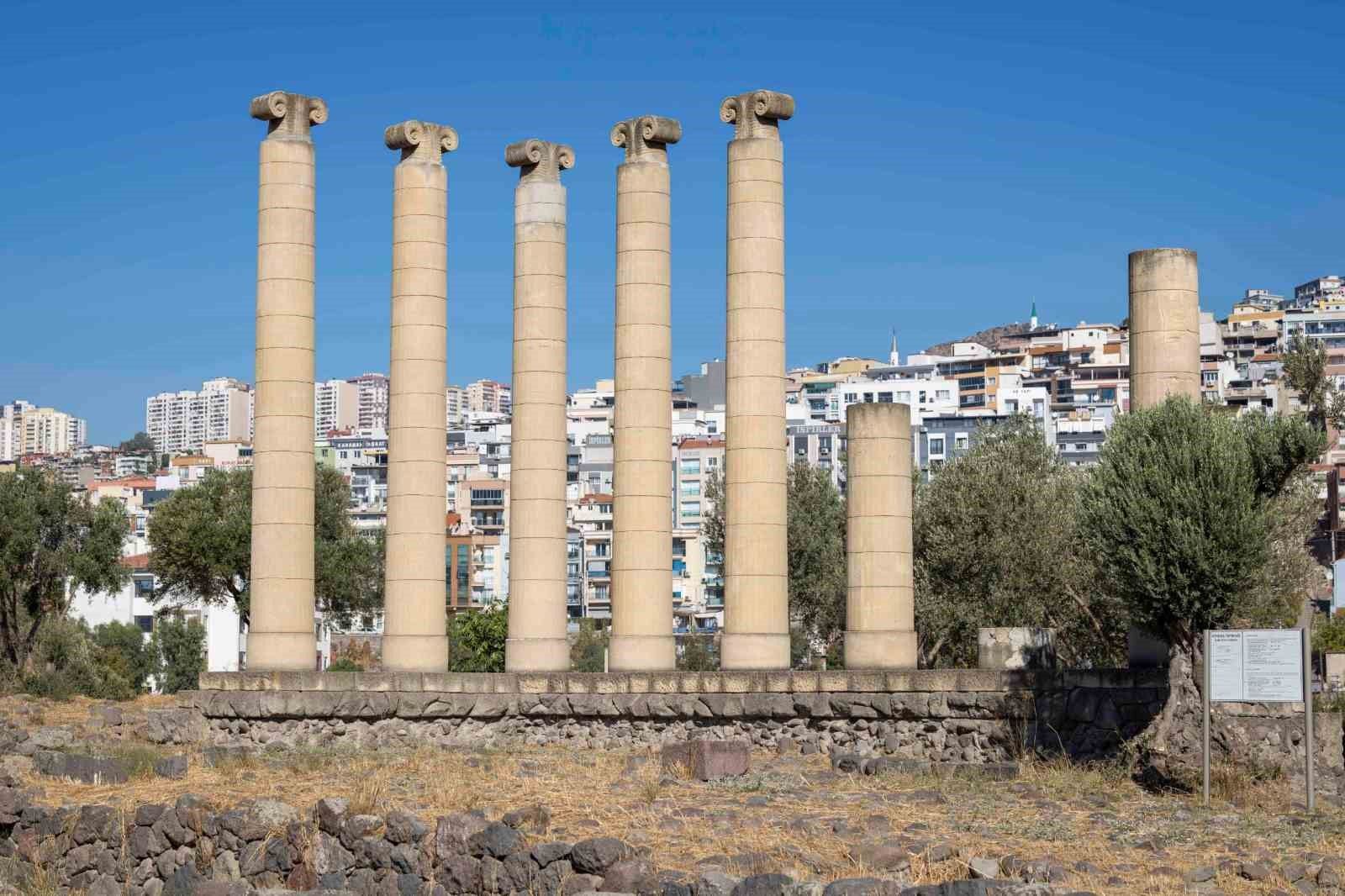 İzmir'in altında 5 bin yıllık tarih yatıyor
