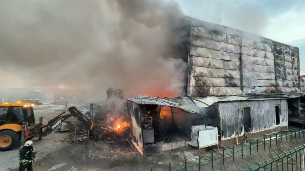 Kırklareli'nde ilaç fabrikasında yangın
