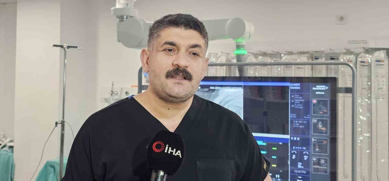 Milyonda bir görülen vaka: Öksürürken kalp damarı yırtılan kadın ölümden döndü