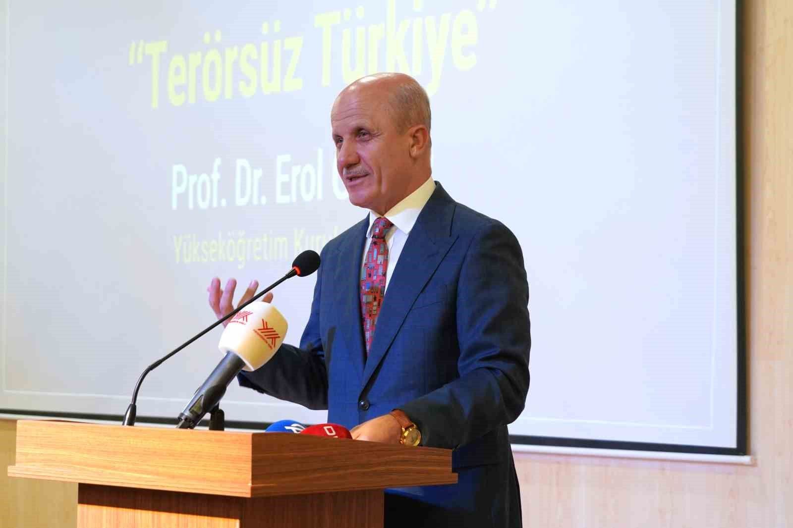YÖK Başkanı Özvar'dan çoktan seçmeli sınav yöntemi konusunda üniversitelere çağrı