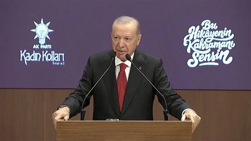Cumhurbaşkanı Erdoğan: Vesayetçilerin ördüğü tek tipçi duvarlar, kadınların mücadelesiyle yıkılmıştır